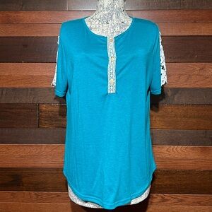 LOVEUDEAR Scoop Neck Lacey Short Sleeve Teal Green Tee Shirt